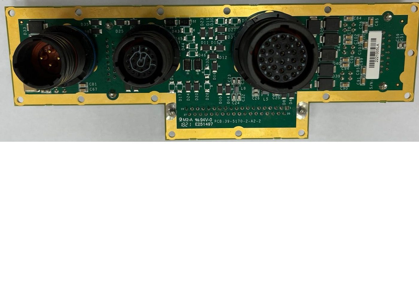 Avionic sensitive signals filter and lightning protection board